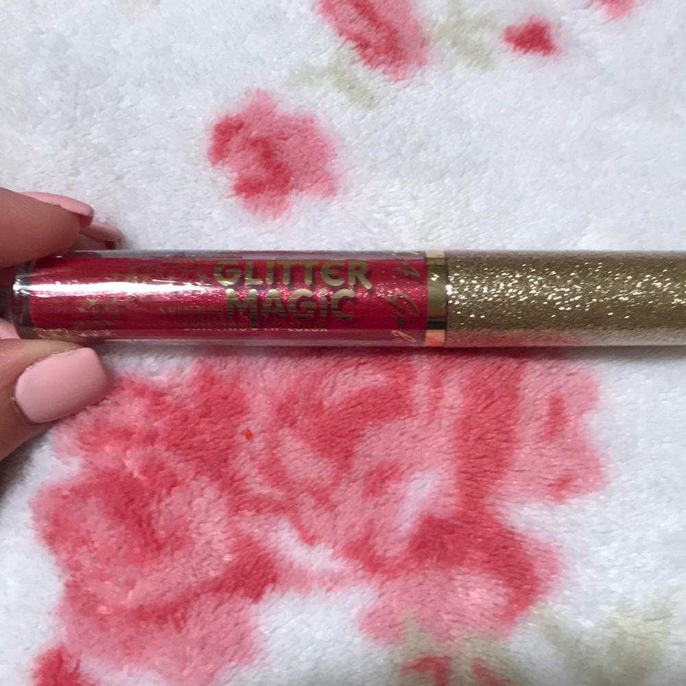 BRAND NEW LA Girl Glitter Magic